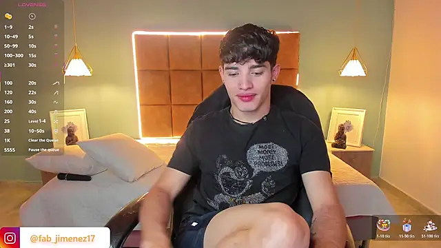 Snapshot of AlejooTwink chatting on October 25, 2025, 10:21 pm AlejooTwink online show from October 25, 2025, 10:21 pm