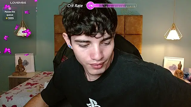 Snapshot of AlejooTwink chatting on March 12, 2025, 6:11 pm AlejooTwink online show from March 12, 2025, 6:11 pm