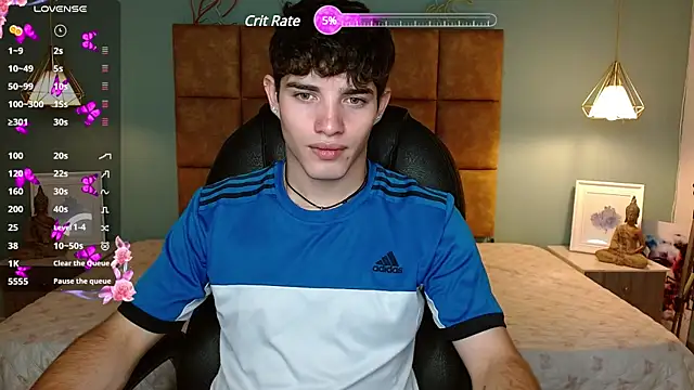 Snapshot of AlejooTwink chatting on March 9, 2025, 6:11 pm AlejooTwink online show from March 9, 2025, 6:11 pm