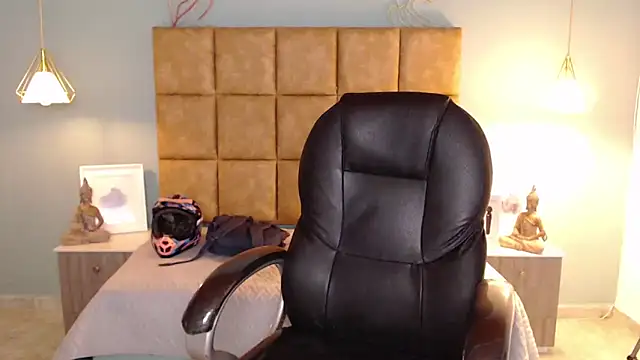 Snapshot of AlejooTwink chatting on February 28, 2025, 12:43 am AlejooTwink online show from February 28, 2025, 12:43 am