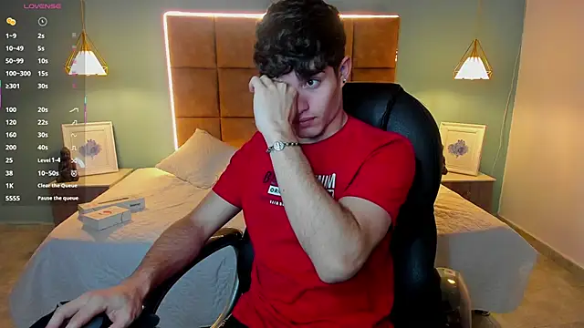 Snapshot of AlejooTwink chatting on September 28, 2025, 1:12 am AlejooTwink online show from September 28, 2025, 1:12 am