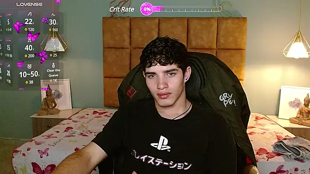 Snapshot of AlejooTwink chatting on March 13, 2025, 12:16 am AlejooTwink online show from March 13, 2025, 12:16 am