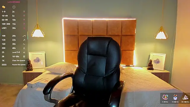 Snapshot of AlejooTwink chatting on September 24, 2025, 2:40 am AlejooTwink online show from September 24, 2025, 2:40 am