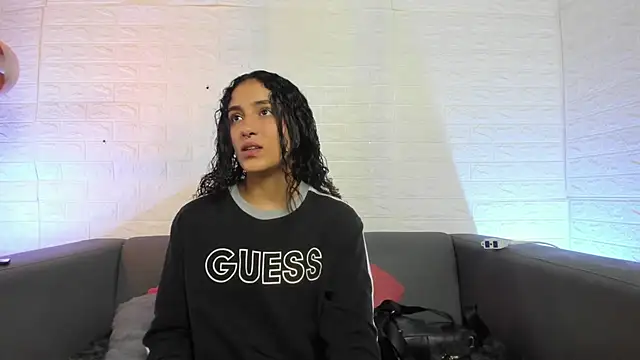 Snapshot of Layla_707 chatting on February 25, 2025, 11:48 pm Layla 707 online show from February 25, 2025, 11:48 pm