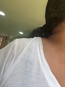 siri duque online show from October 5, 2025, 3:47 pm