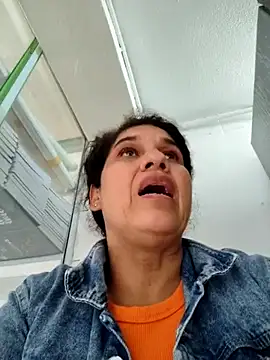siri duque online show from February 25, 2025, 6:33 pm