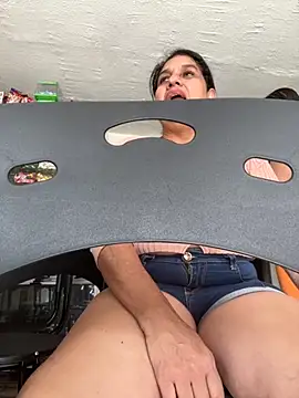 siri duque online show from October 22, 2025, 5:34 pm