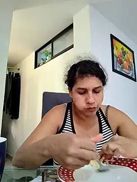 siri duque online show from March 16, 2025, 3:39 pm