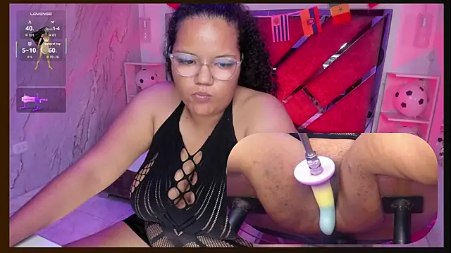 MhiaRey online show from June 15, 2026, 1:11 pm