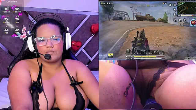 MhiaRey online show from February 25, 2025, 4:03 am