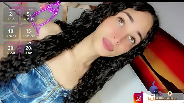 Snapshot of barbiedolls_x chatting on March 2, 2025, 5:01 am barbiedolls x online show from March 2, 2025, 5:01 am