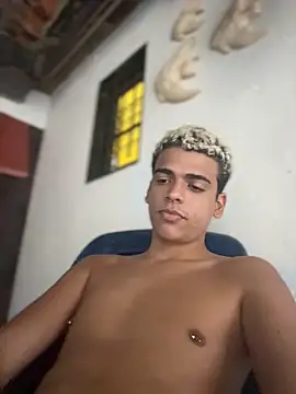 Leo bunny hot online show from February 3, 2026, 12:32 am