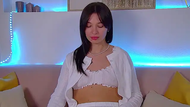 Snapshot of AlexandraBloom chatting on March 6, 2025, 9:31 pm AlexandraBloom online show from March 6, 2025, 9:31 pm