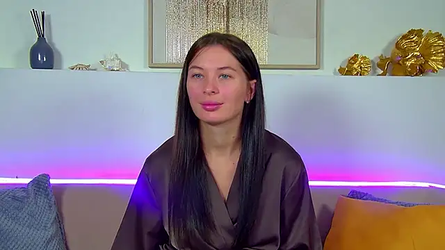 Snapshot of AlexandraBloom chatting on September 17, 2025, 6:54 pm AlexandraBloom online show from September 17, 2025, 6:54 pm