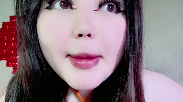 amina moonlightt online show from February 19, 2025, 3:28 am