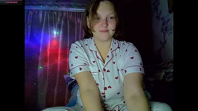 Snapshot of Aria__Dark chatting on October 17, 2025, 8:32 pm Aria Dark online show from October 17, 2025, 8:32 pm