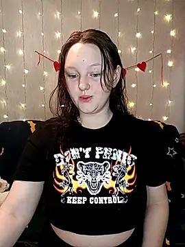 Snapshot of Aria__Dark chatting on February 22, 2025, 8:20 pm Aria Dark online show from February 22, 2025, 8:20 pm