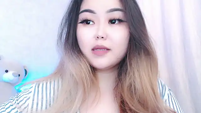 amelia sunlight online show from May 22, 2026, 2:48 pm