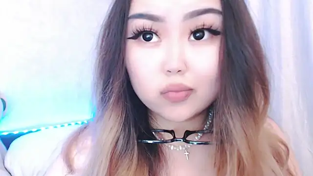 amelia sunlight online show from June 2, 2026, 7:14 pm
