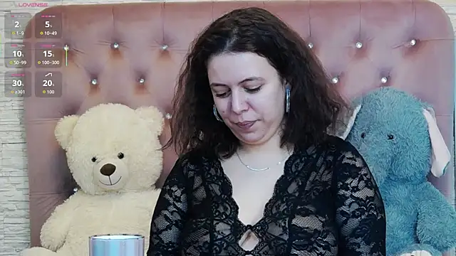 SophiaStarr online show from February 12, 2026, 8:19 pm