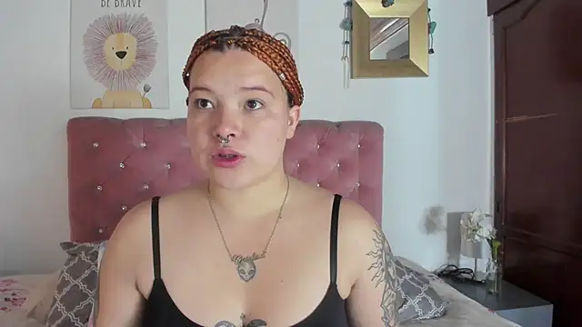 CelessteRedds online show from September 19, 2025, 11:36 am