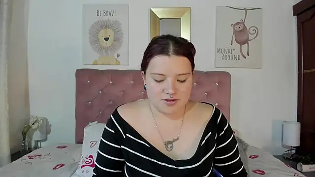 CelessteRedds online show from December 15, 2025, 11:27 am