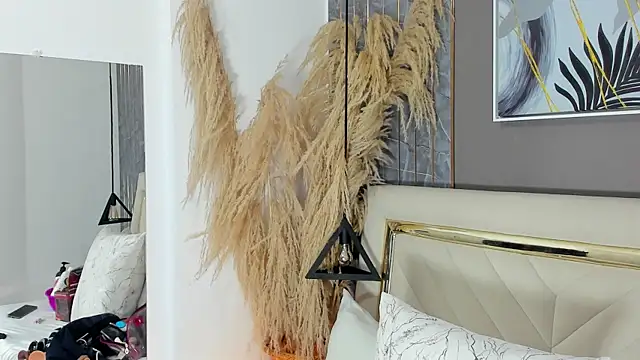 Snapshot of Slut_Milf_ chatting on September 25, 2025, 7:09 pm Slut Milf  online show from September 25, 2025, 7:09 pm