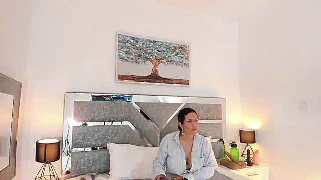 Slut Milf  online show from January 16, 2026, 7:29 pm