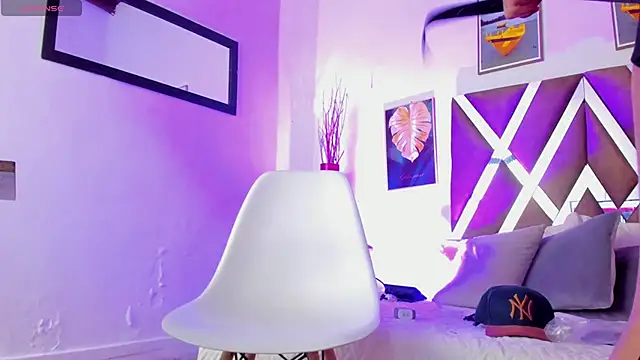 Snapshot of _miguel0 chatting on October 16, 2025, 8:06 pm  miguel0 online show from October 16, 2025, 8:06 pm