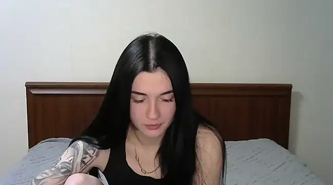 Snapshot of Liana_diva chatting on February 19, 2025, 7:26 pm Liana diva online show from February 19, 2025, 7:26 pm