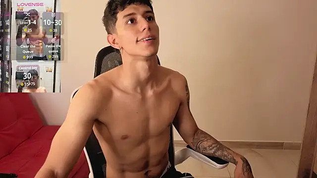 Cristopher23  online show from September 16, 2025, 5:14 pm