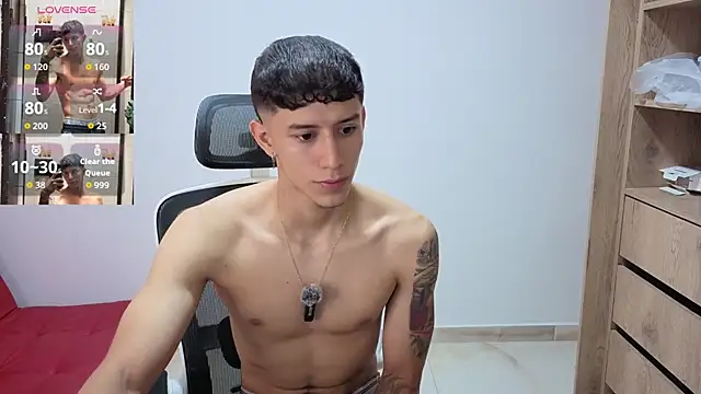 Cristopher23  online show from September 21, 2025, 1:00 am