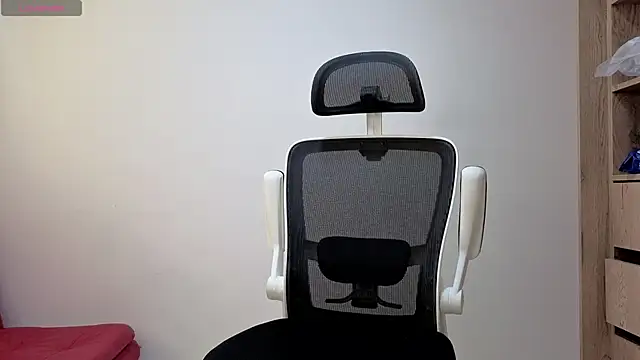 Cristopher23  online show from October 9, 2025, 2:06 pm