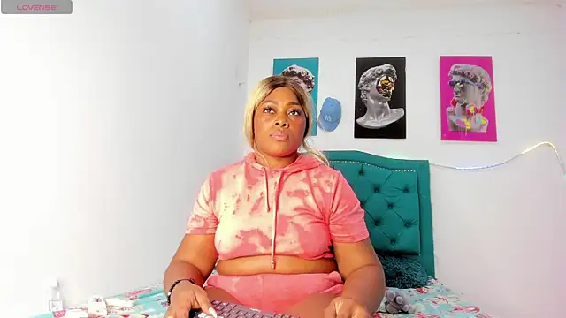 Snapshot of Lilybaudinx96 chatting on February 17, 2026, 3:48 am Lilybaudinx96 online show from February 17, 2026, 3:48 am