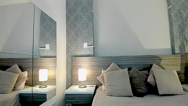 Mistyca online show from September 25, 2025, 10:54 am