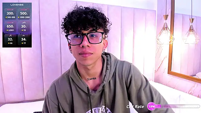 Snapshot of AkazaBoy_ chatting on September 24, 2025, 8:15 pm AkazaBoy  online show from September 24, 2025, 8:15 pm