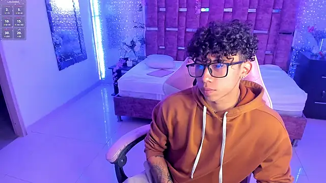 Snapshot of AkazaBoy_ chatting on February 26, 2025, 4:41 am AkazaBoy  online show from February 26, 2025, 4:41 am