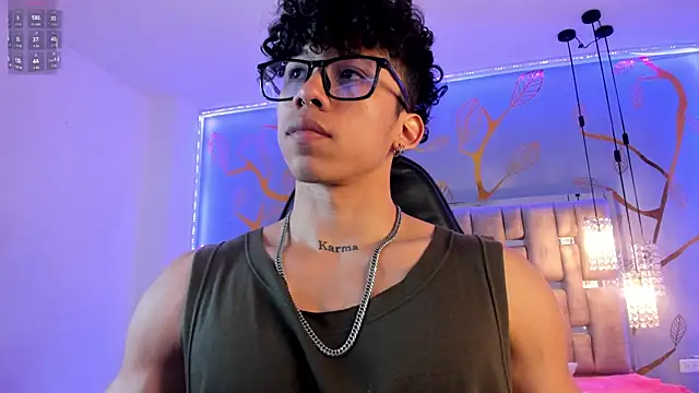 Snapshot of AkazaBoy_ chatting on September 15, 2025, 8:09 pm AkazaBoy  online show from September 15, 2025, 8:09 pm