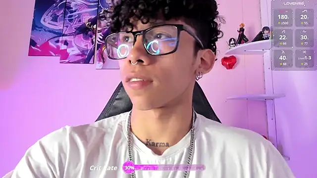 Snapshot of AkazaBoy_ chatting on September 21, 2025, 4:06 am AkazaBoy  online show from September 21, 2025, 4:06 am