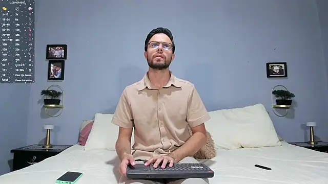 ETHAN ADAM online show from January 9, 2025, 8:44 pm