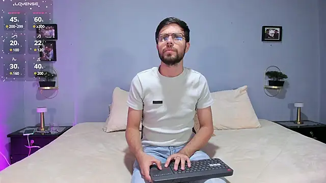 ETHAN ADAM online show from January 21, 2025, 12:36 am