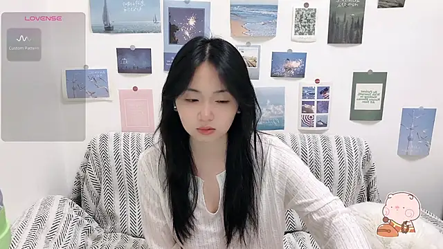 LiLiYbaby online show from December 2, 2025, 6:15 am