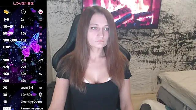 Snapshot of PamelaYoun chatting on November 4, 2025, 3:05 pm PamelaYoun online show from November 4, 2025, 3:05 pm