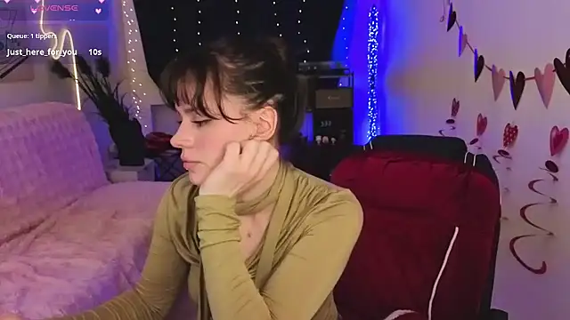 Emillias online show from February 27, 2026, 2:06 pm