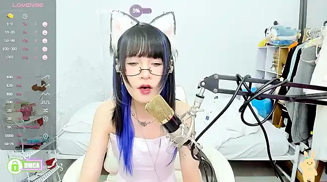 RassieRaph online show from December 4, 2024, 6:11 pm