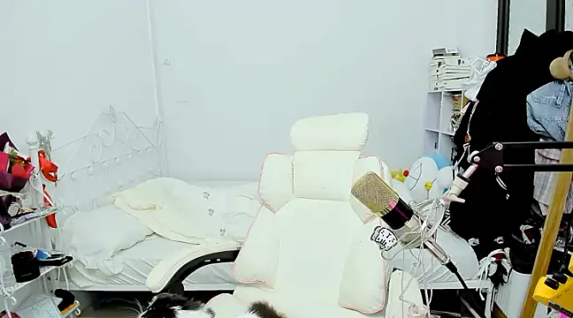 RassieRaph online show from March 18, 2025, 5:33 pm