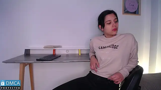 floriamANDjazmin online show from February 26, 2025, 3:03 am