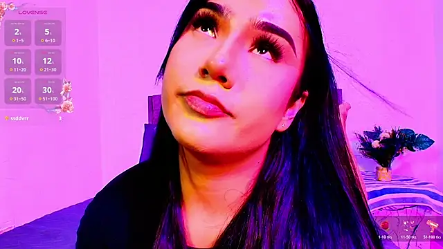 Snapshot of AssQueen18 chatting on October 25, 2025, 3:56 pm AssQueen18 online show from October 25, 2025, 3:56 pm