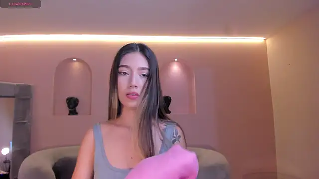 TaraLawrence online show from January 7, 2026, 3:22 am