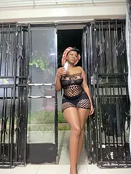 BeautyAuroa online show from February 2, 2025, 6:42 pm